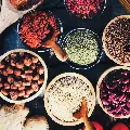 خرید رومیزی طرح حبوبات سه متری از دوتادی رومیزی طرح حبوبات سه متری